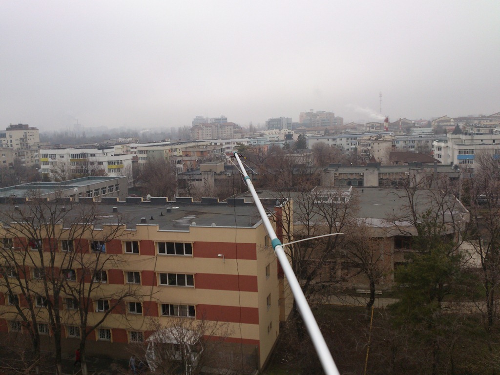 The pole antenna